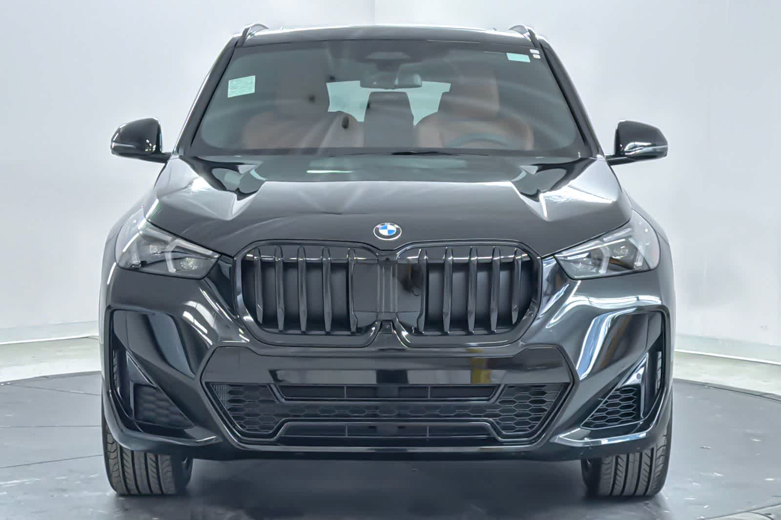 Thumbnail: 2026 BMW X1 - 10