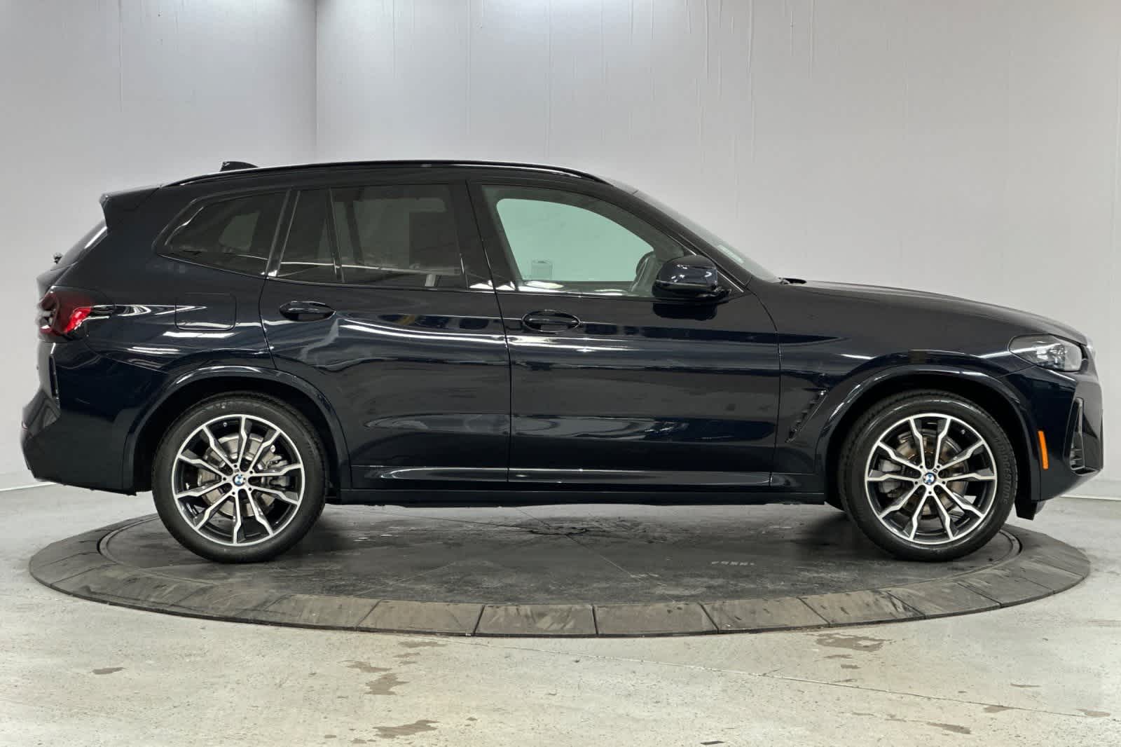2022 BMW X3 xDrive30i 8