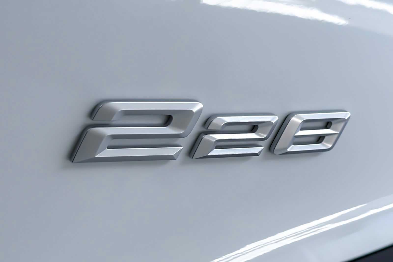 Thumbnail: 2025 BMW 2 Series - 26