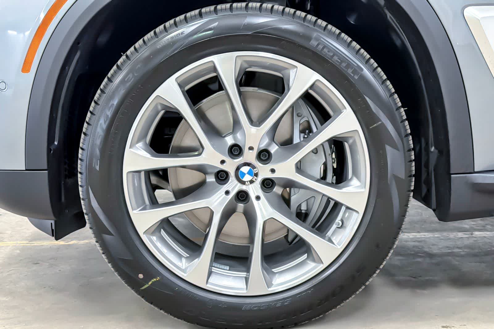 Thumbnail: 2026 BMW X5 - 25