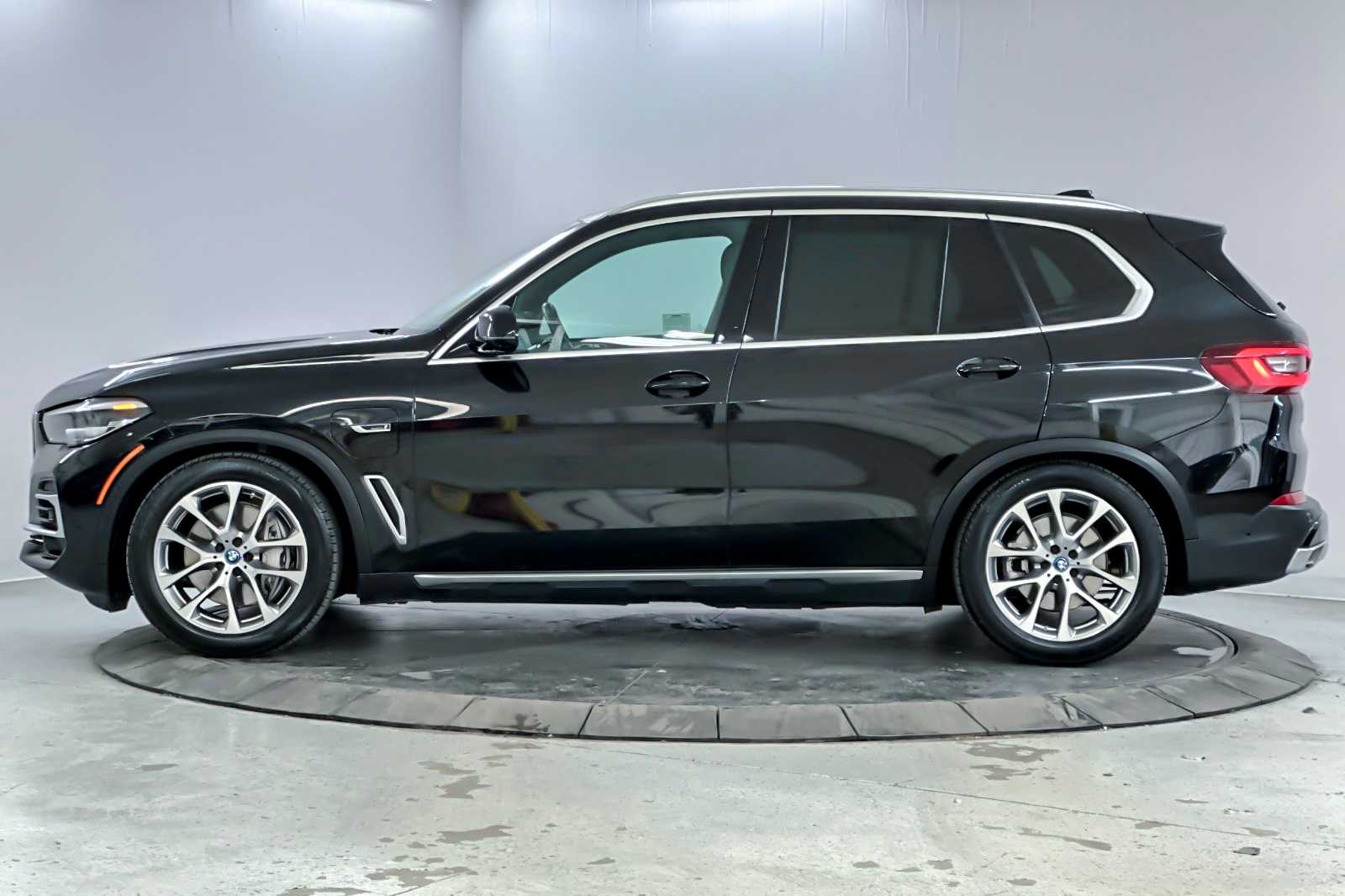 Thumbnail: 2023 BMW X5 - 5