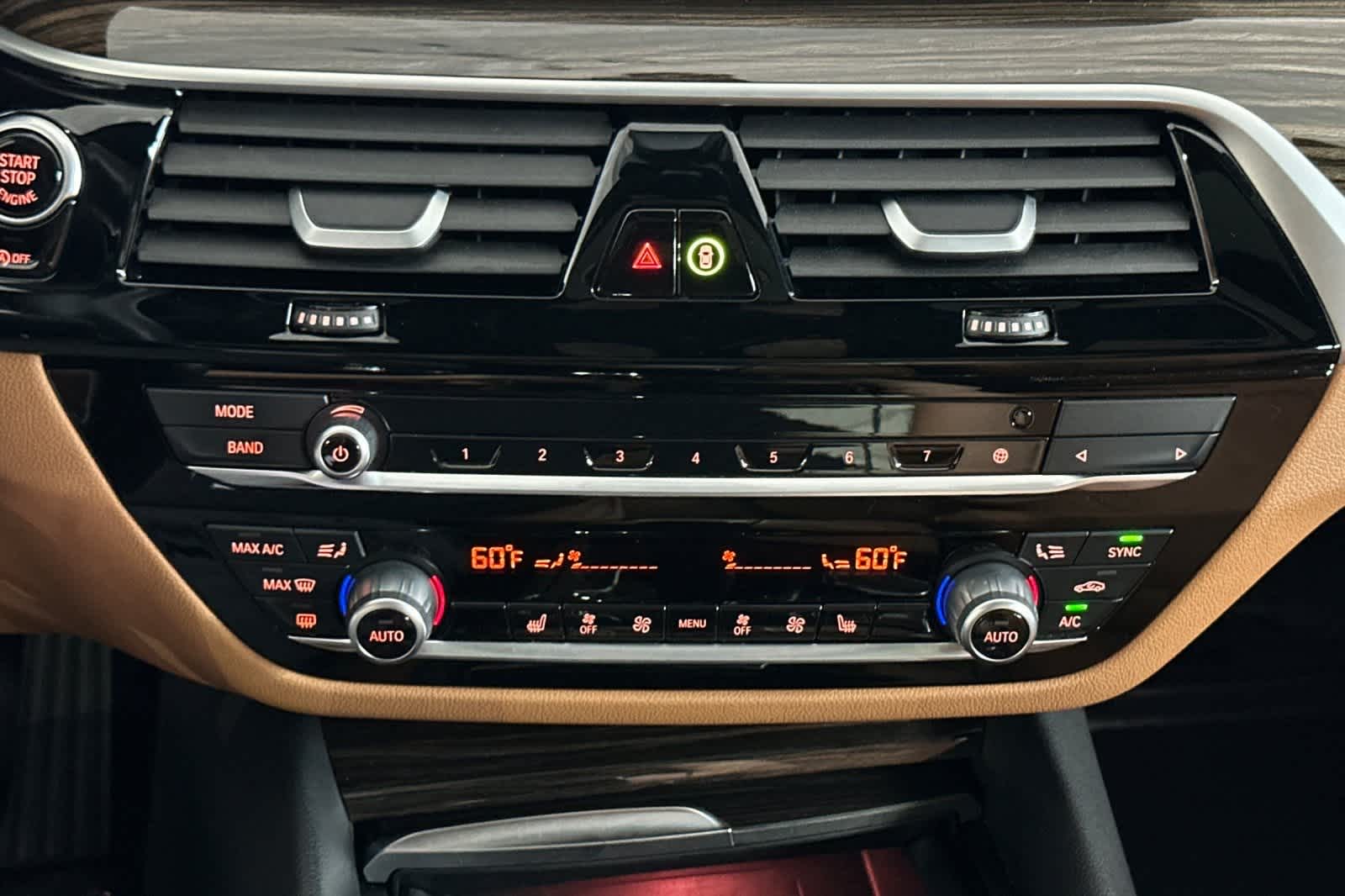 Thumbnail: 2023 BMW 5 Series - 20