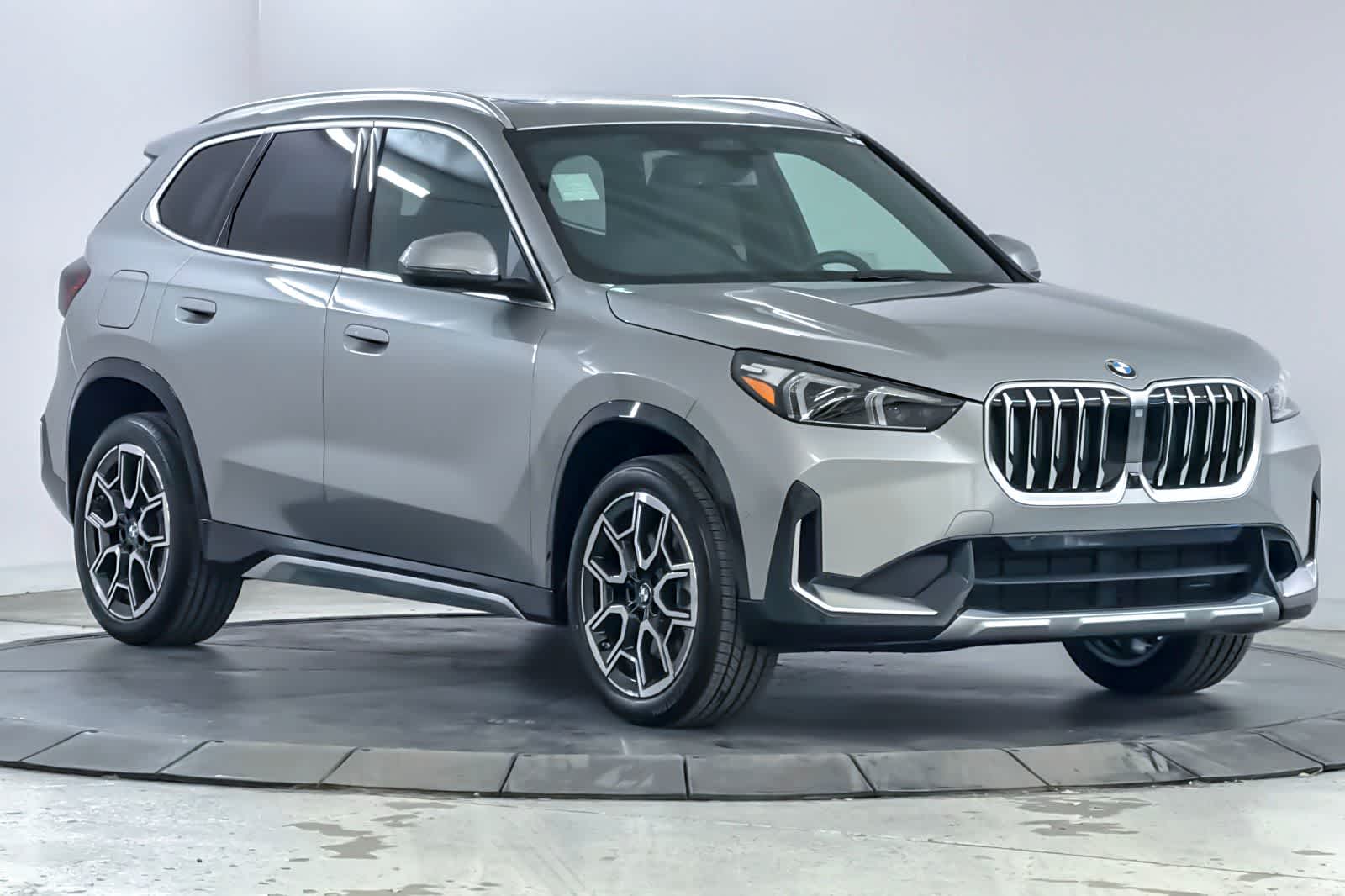 Thumbnail: 2026 BMW X1 - 9