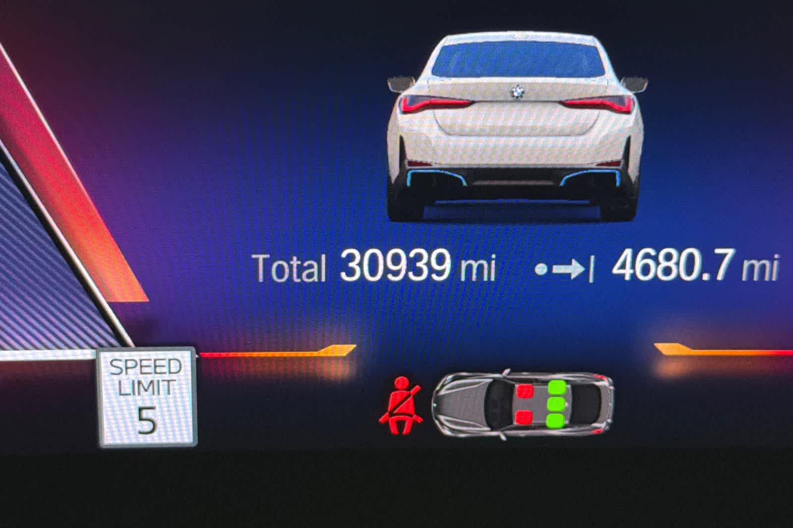 Thumbnail: 2023 BMW i4 - 25