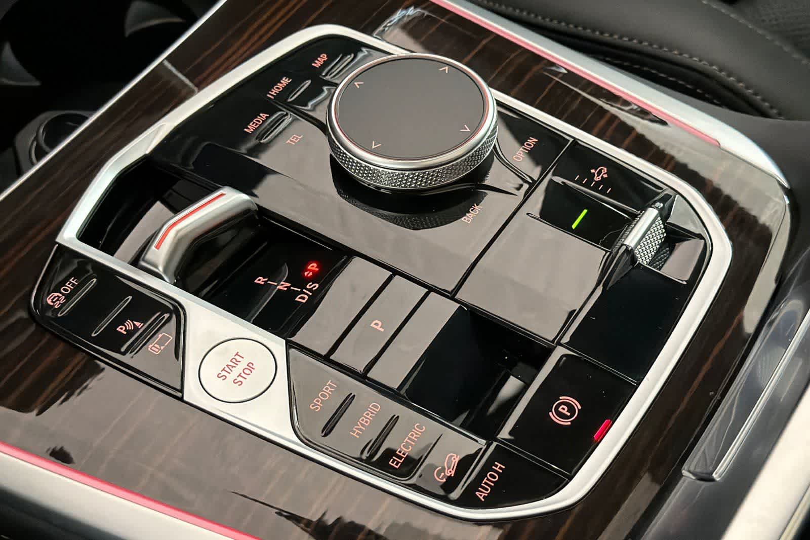 Thumbnail: 2026 BMW X5 - 22