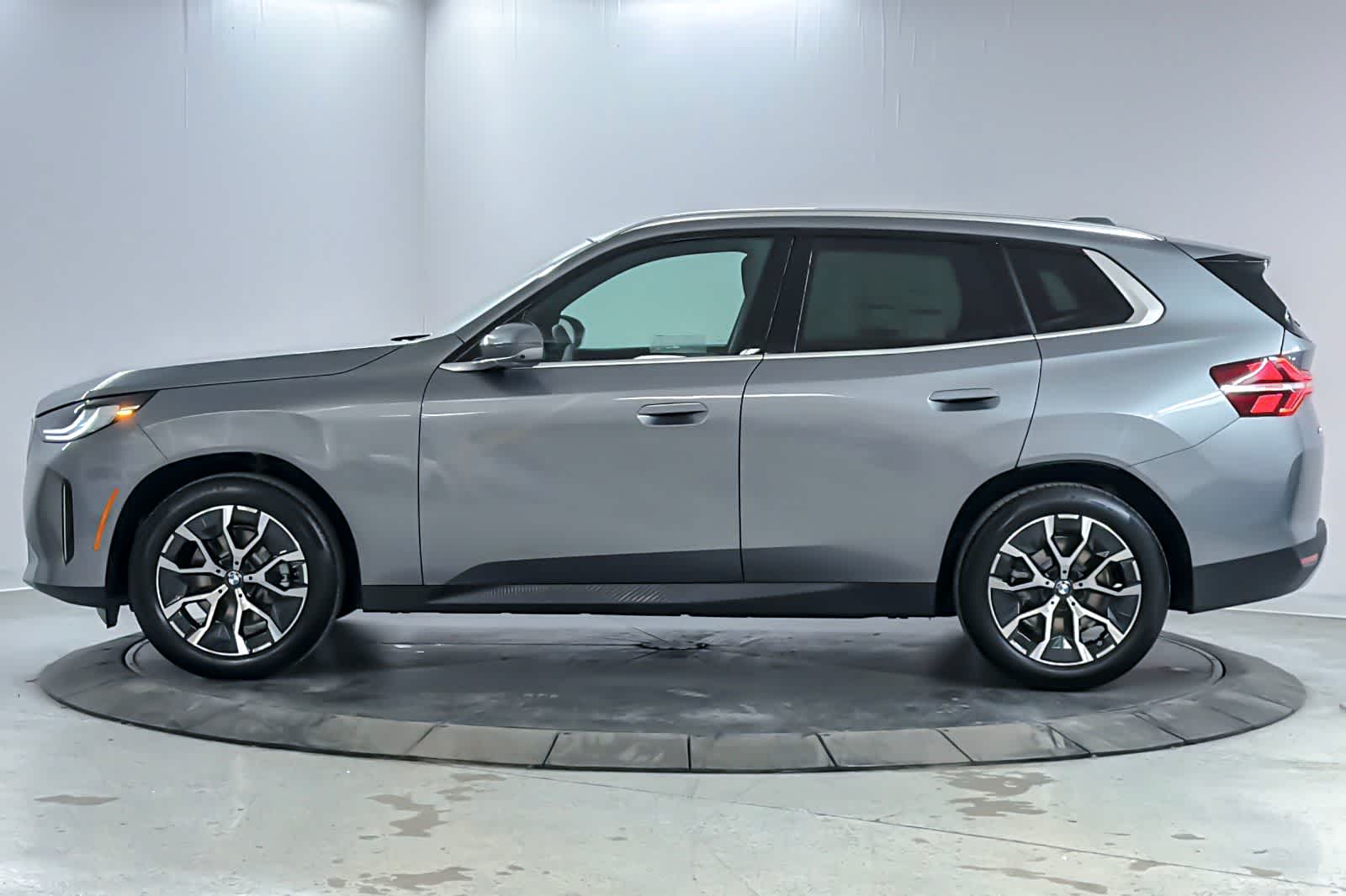 Thumbnail: 2026 BMW X3 - 5
