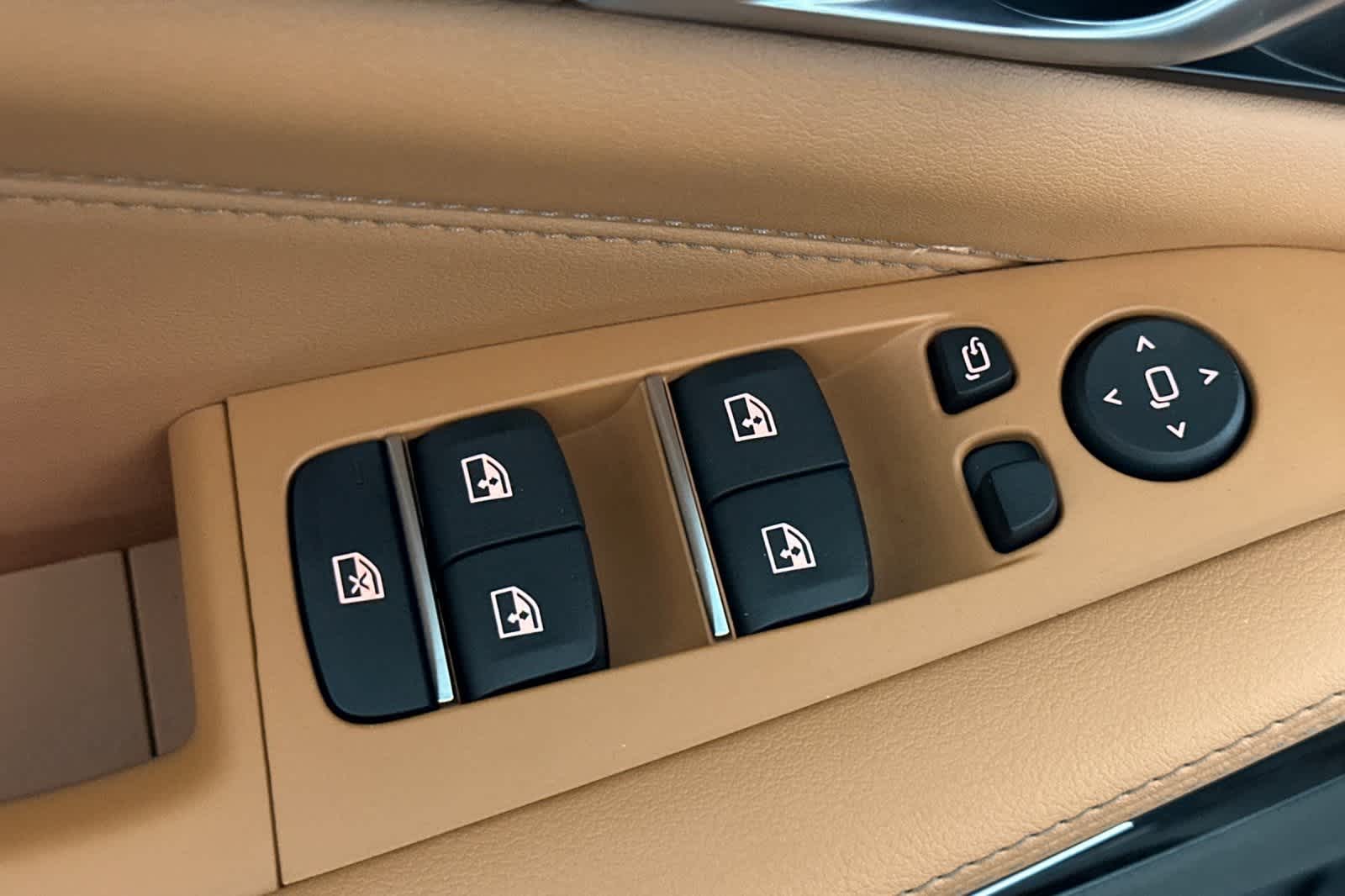 Thumbnail: 2026 BMW X5 - 13