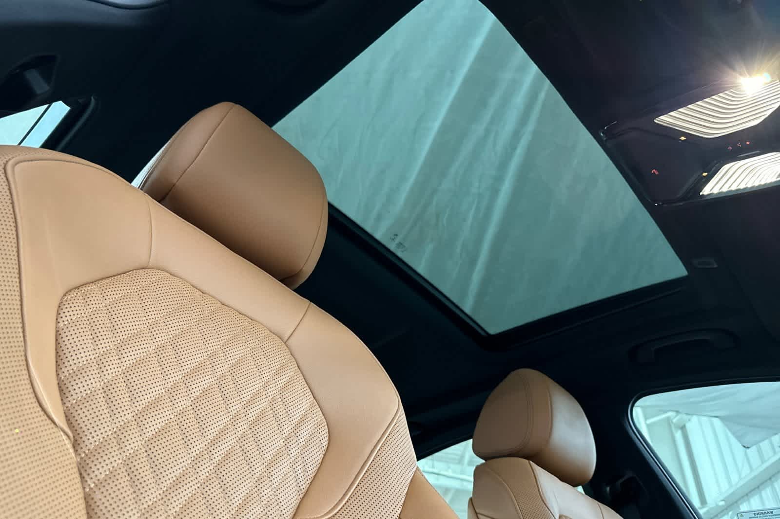 Thumbnail: 2023 BMW 5 Series - 16