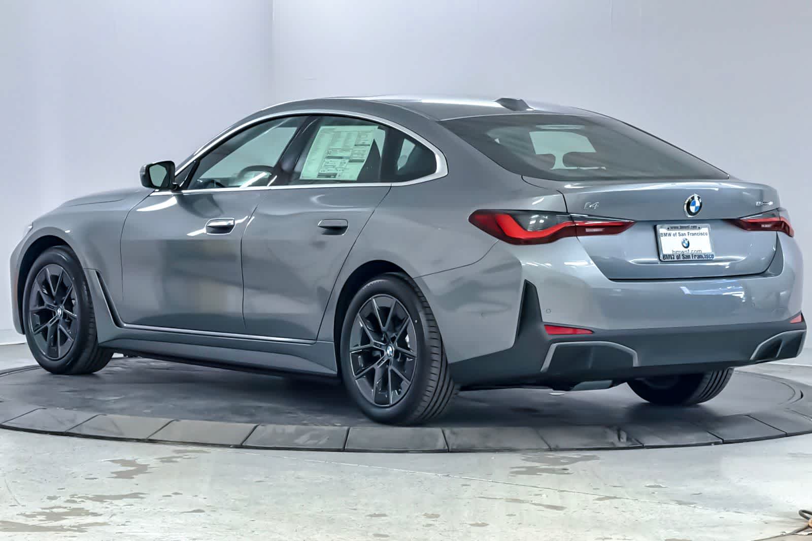 Thumbnail: 2026 BMW i4 - 6