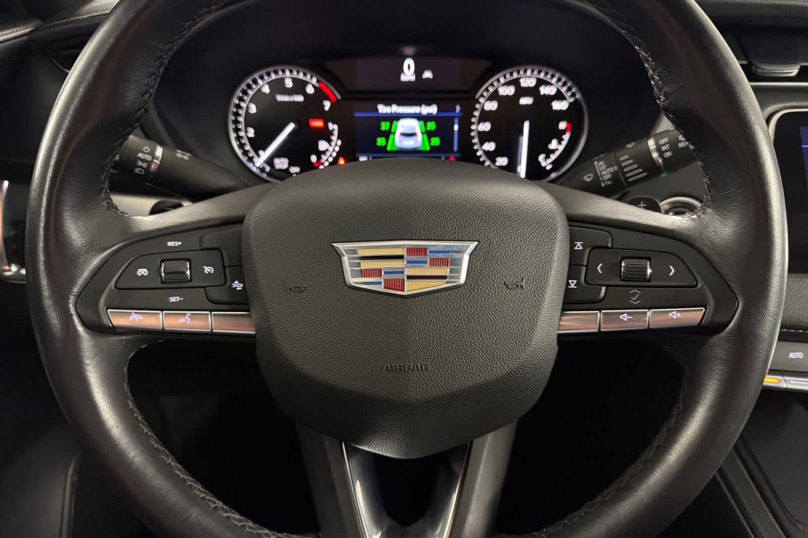 Thumbnail: 2023 Cadillac XT4 - 23