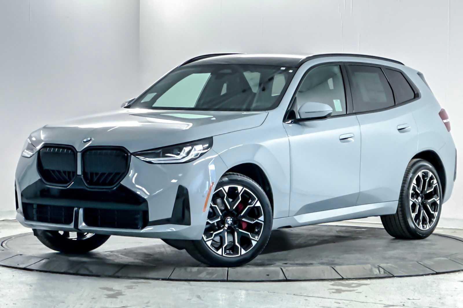 Thumbnail: 2026 BMW X3 - 1