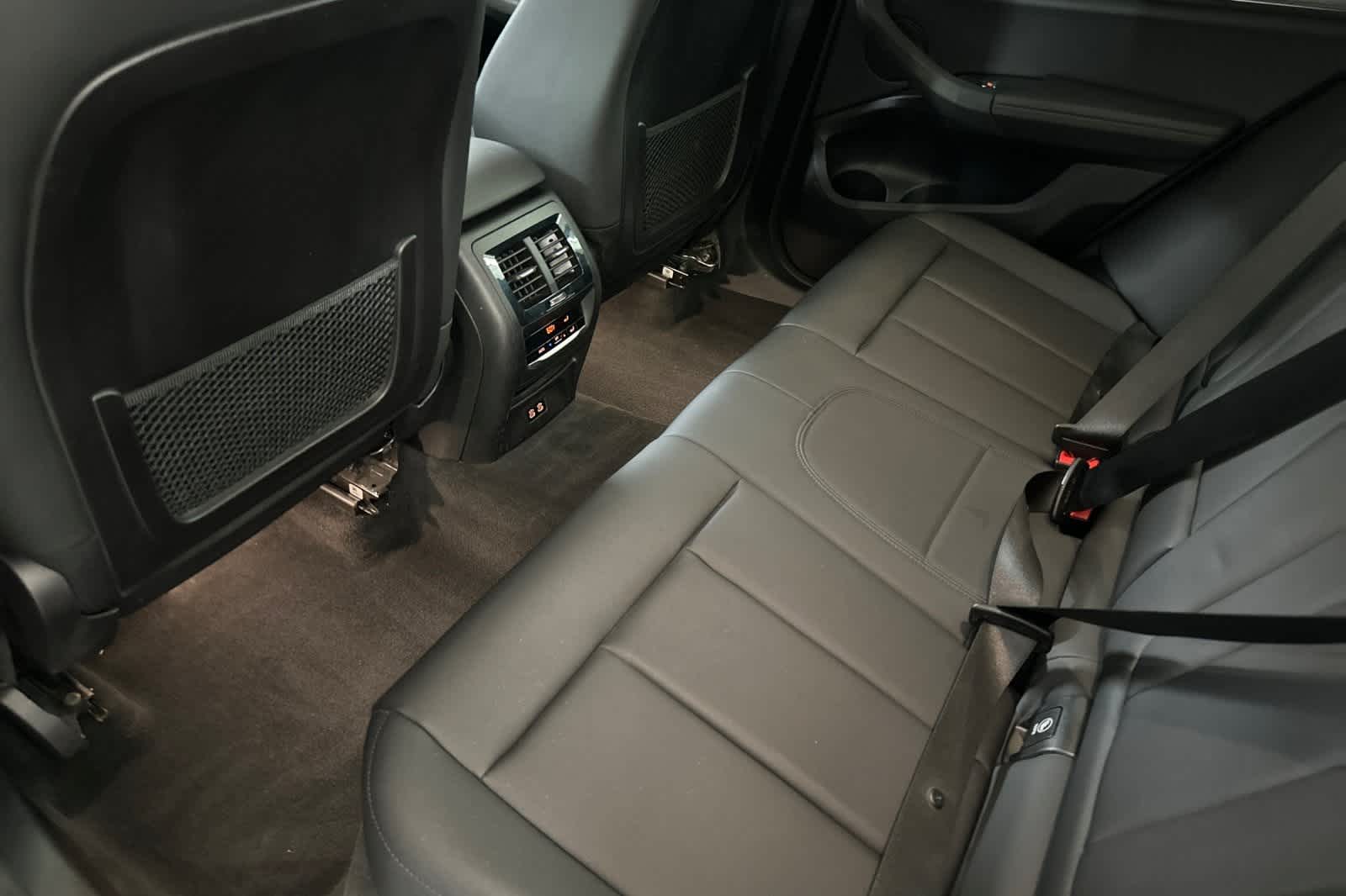 Thumbnail: 2021 BMW X3 - 4