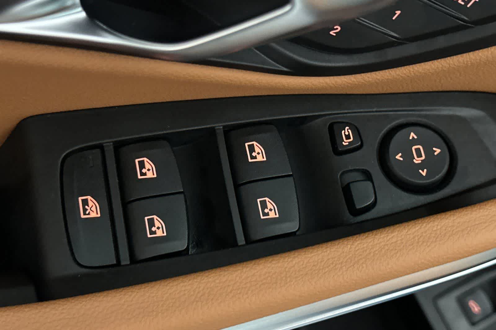 Thumbnail: 2025 BMW 3 Series - 13