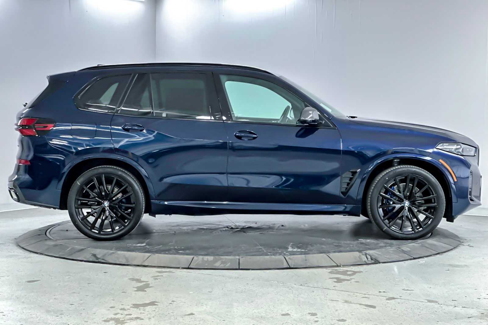 Thumbnail: 2026 BMW X5 - 8