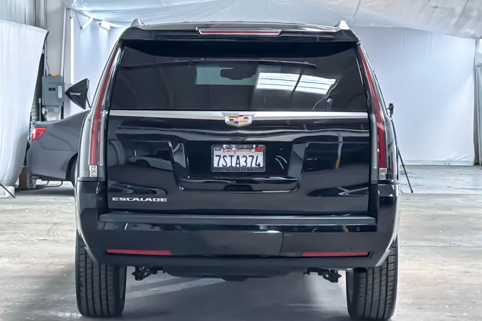 Thumbnail: 2016 Cadillac Escalade - 7