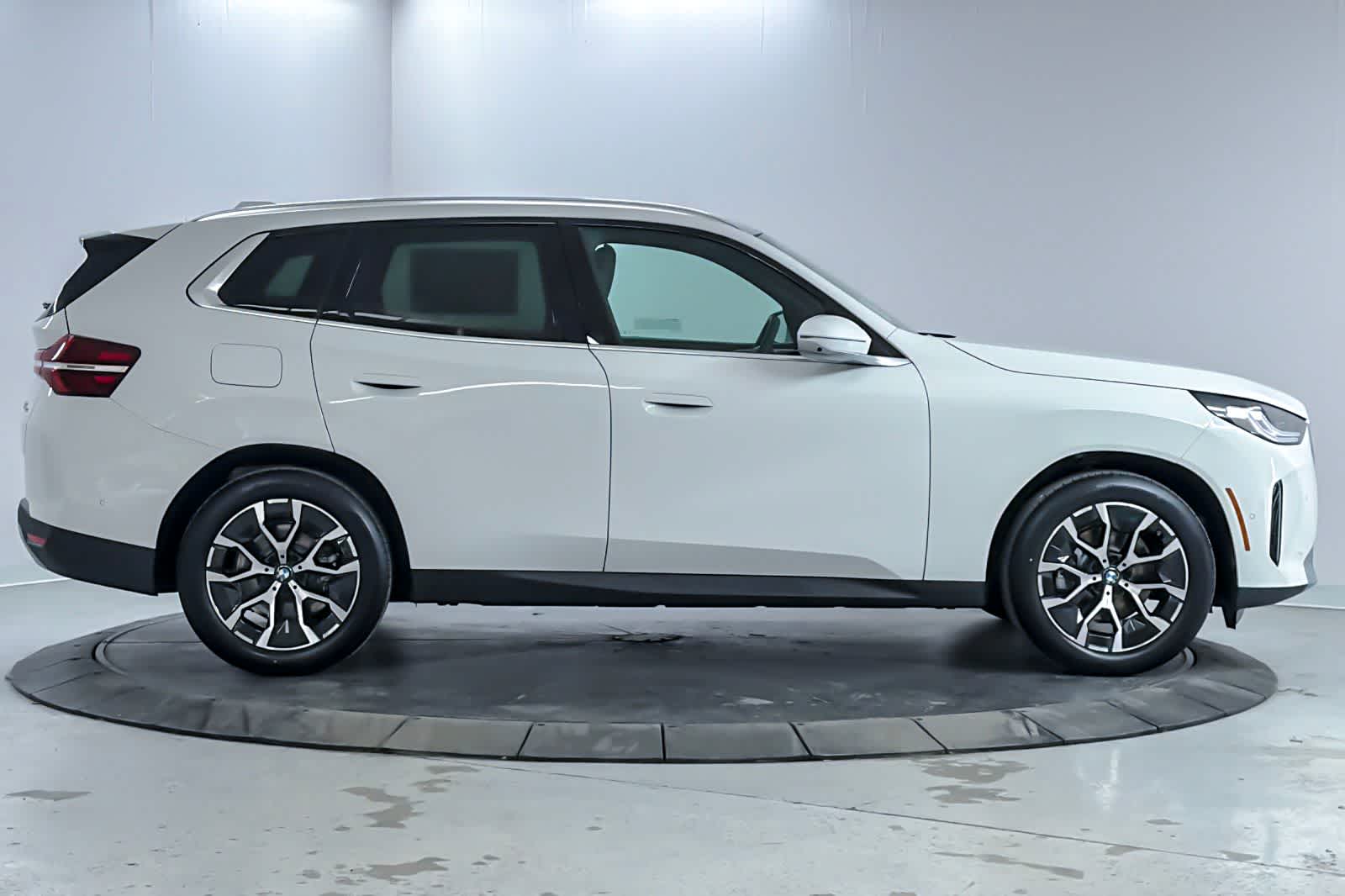 Thumbnail: 2026 BMW X3 - 8