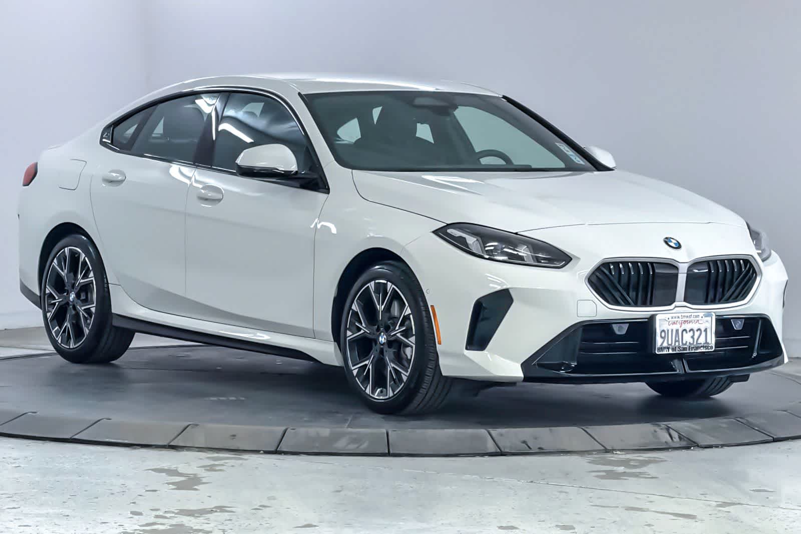 Thumbnail: 2026 BMW 2 Series - 9