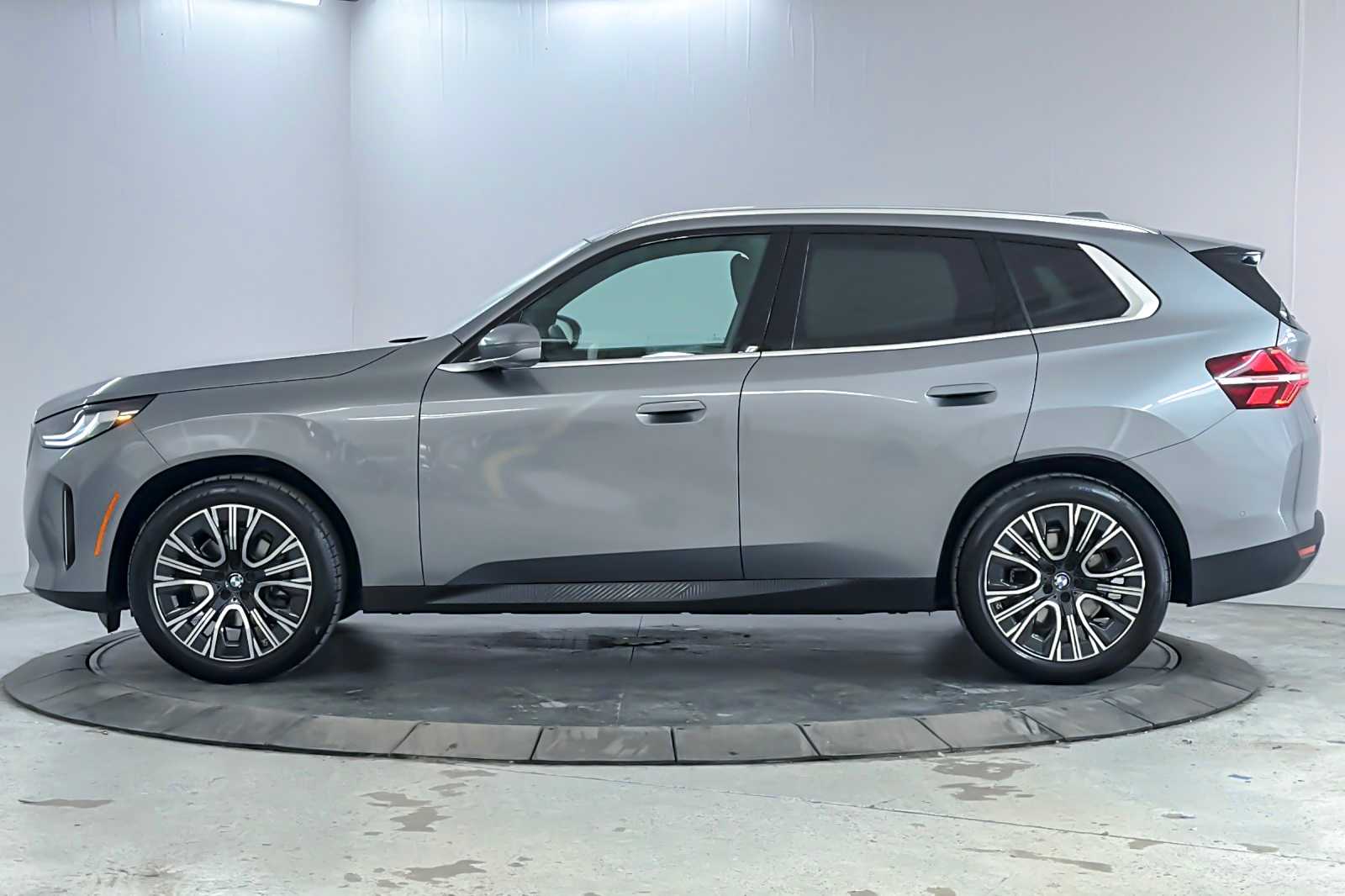 Thumbnail: 2025 BMW X3 - 5