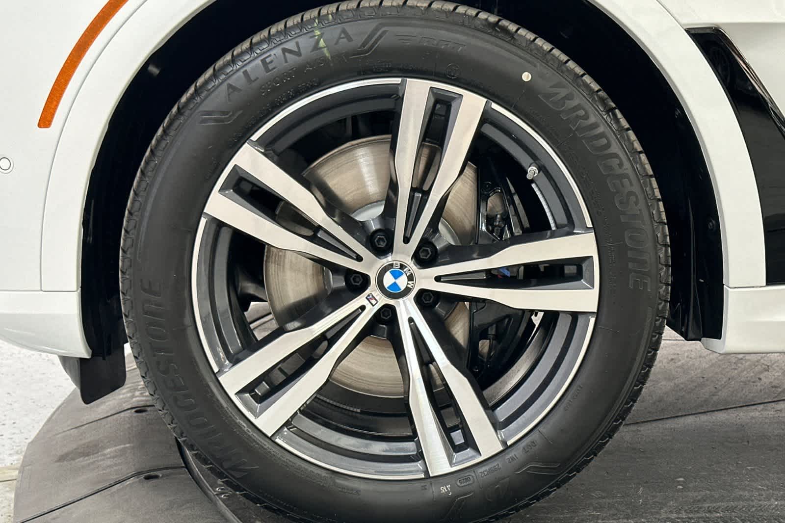 2026 BMW X7 xDrive40i 25