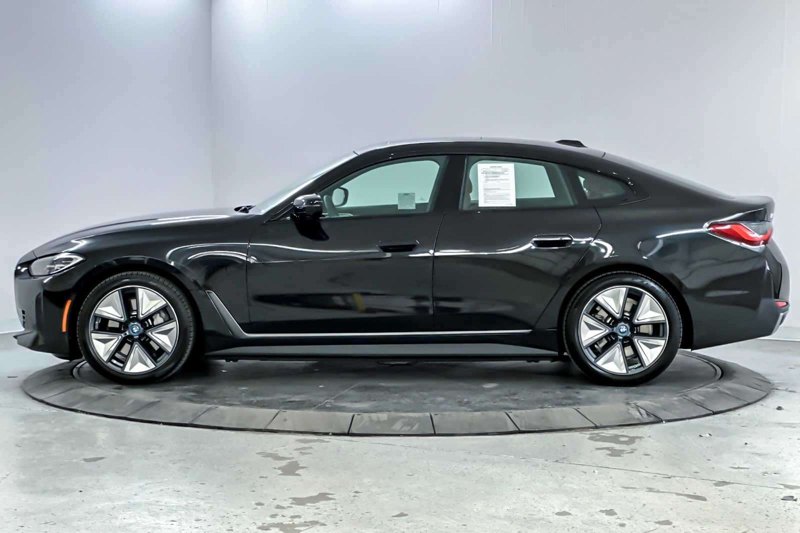 Thumbnail: 2023 BMW i4 - 5