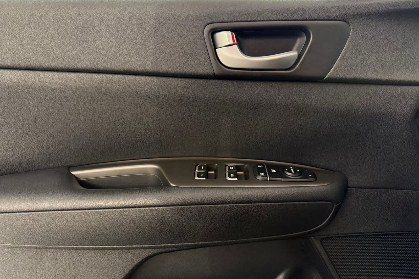 Thumbnail: 2019 Kia Optima - 12