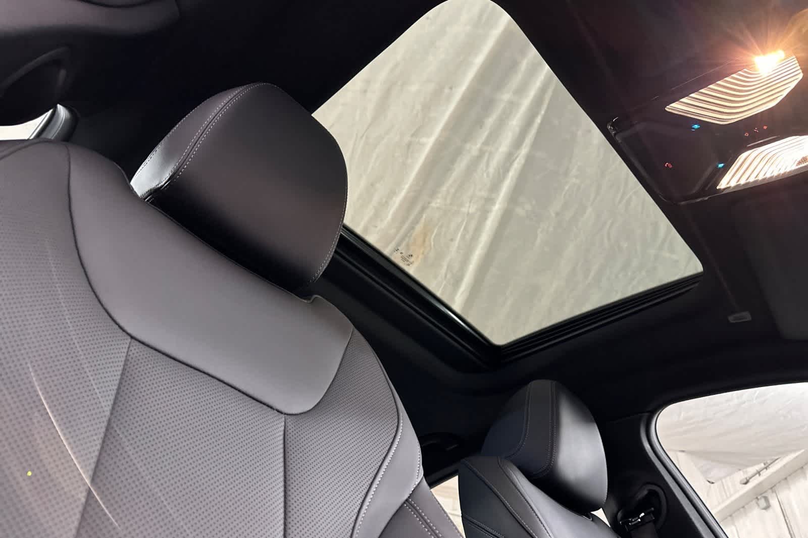 Thumbnail: 2025 BMW i4 - 16