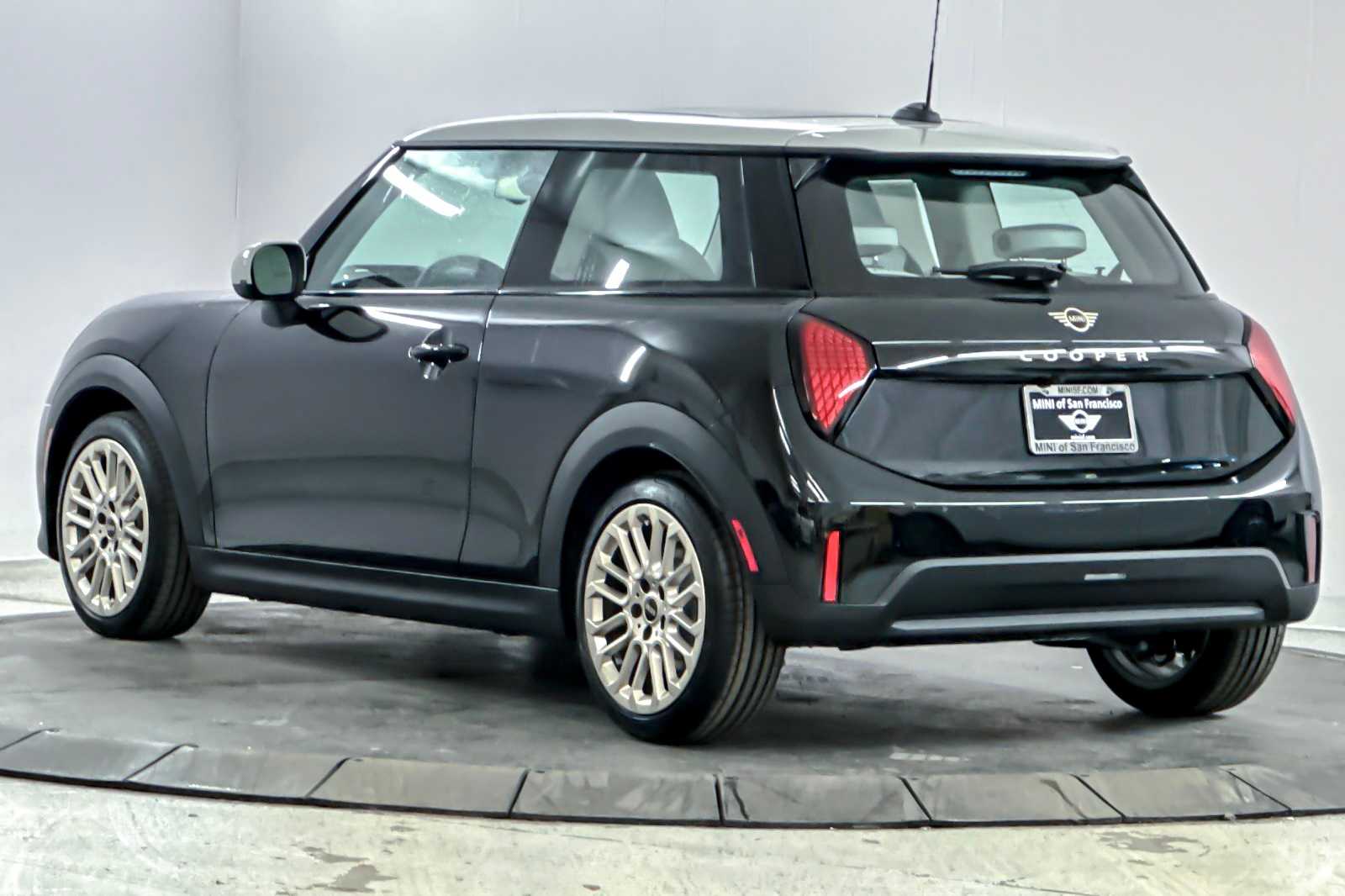 Thumbnail: 2025 MINI Cooper Hardtop - 6