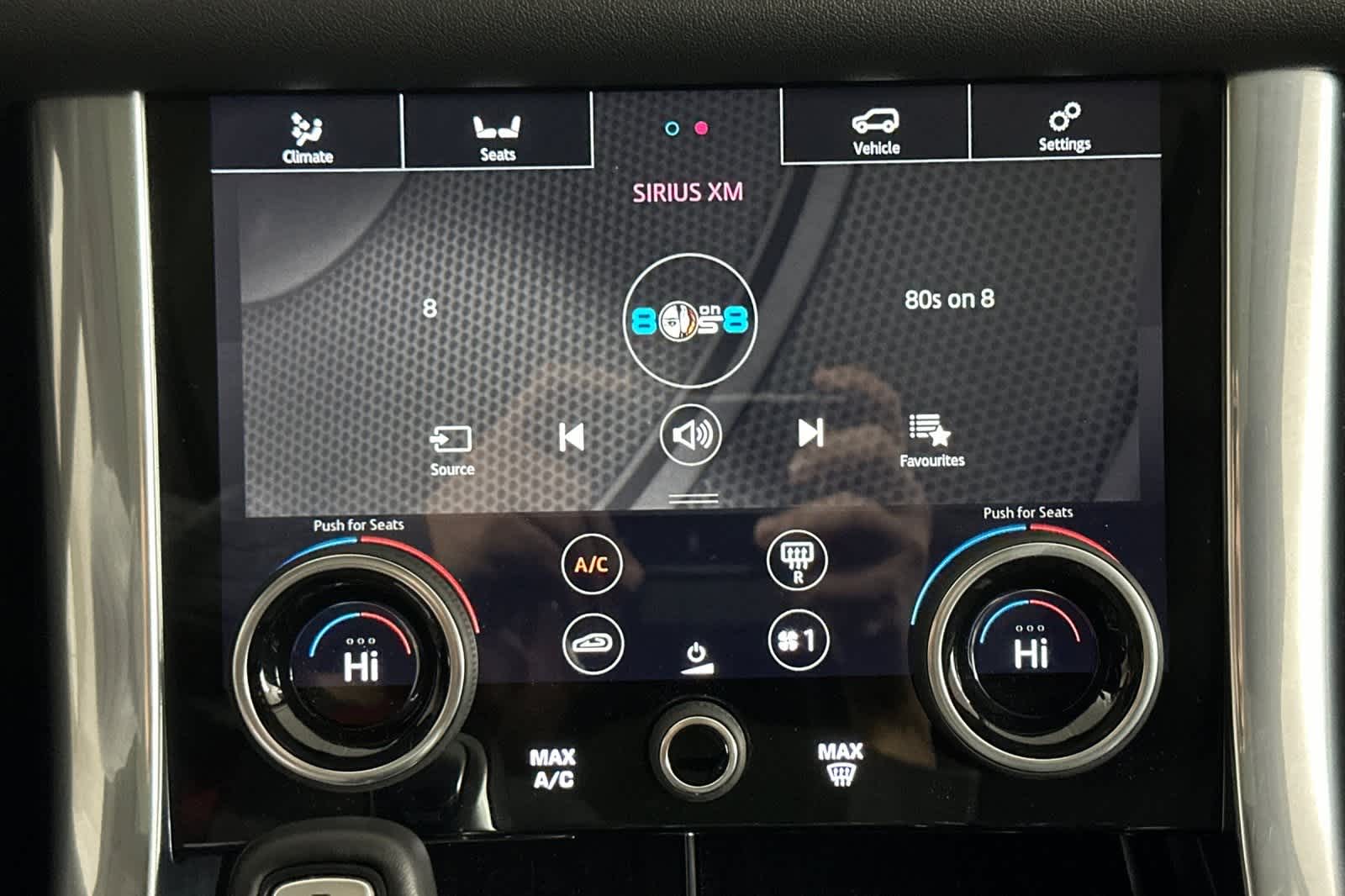 Thumbnail: 2019 Land Rover Range Rover Sport - 21