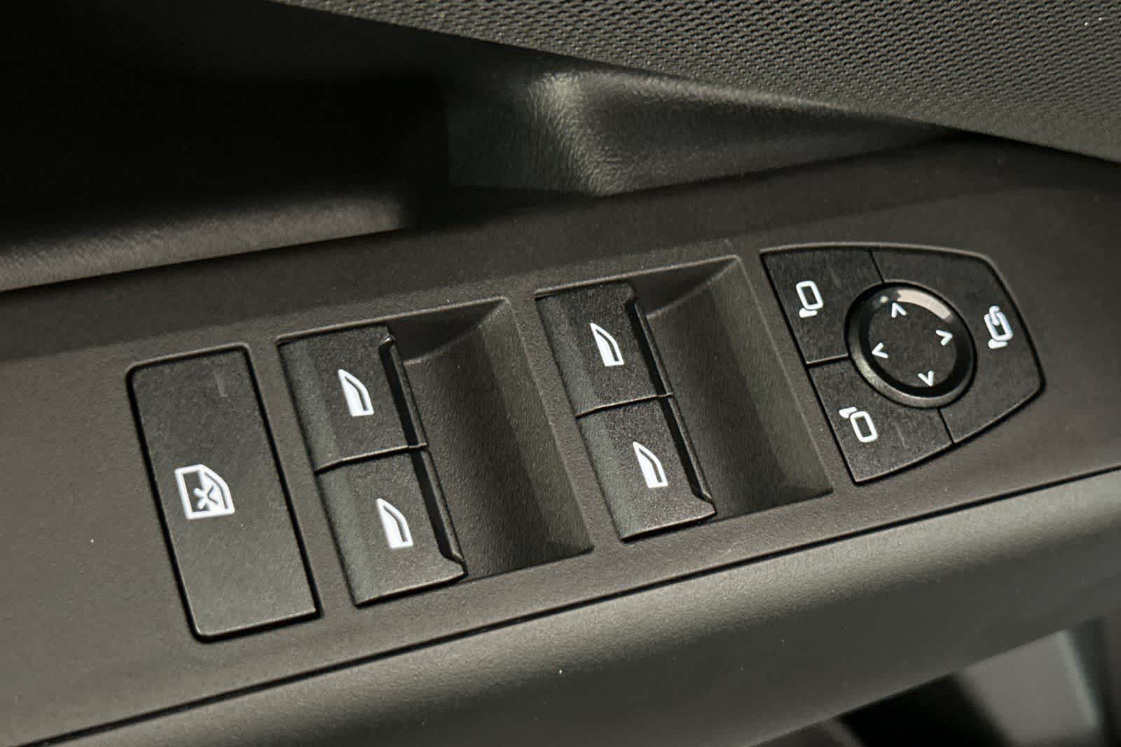 Thumbnail: 2025 BMW X3 - 13