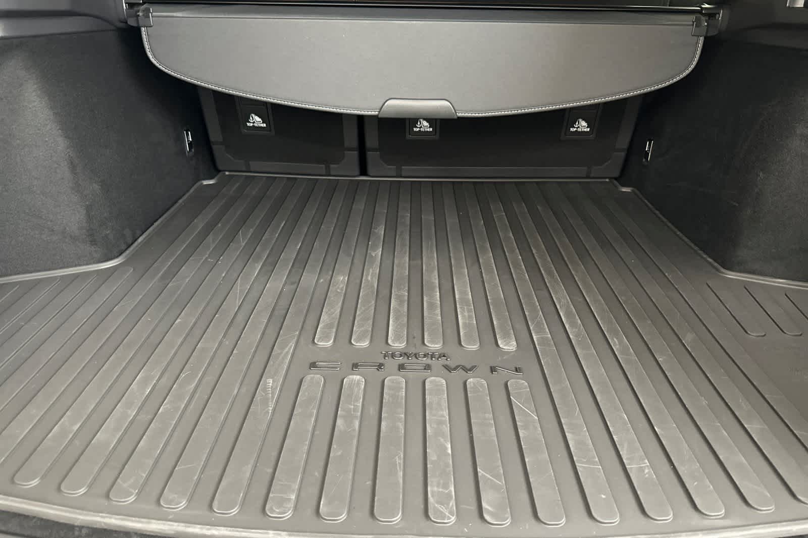 Thumbnail: 2025 Toyota Crown Signia - 15