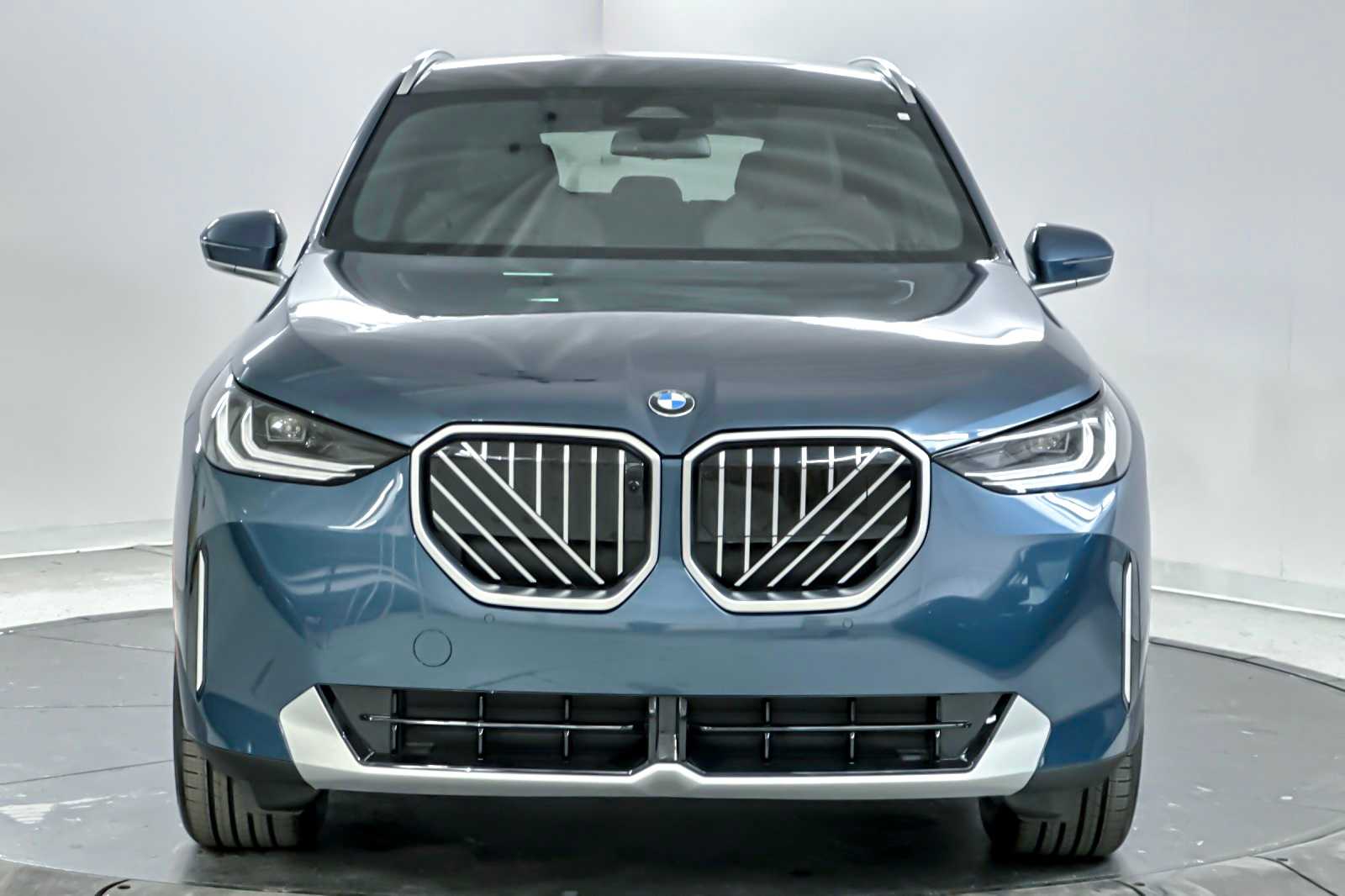 Thumbnail: 2026 BMW X3 - 10