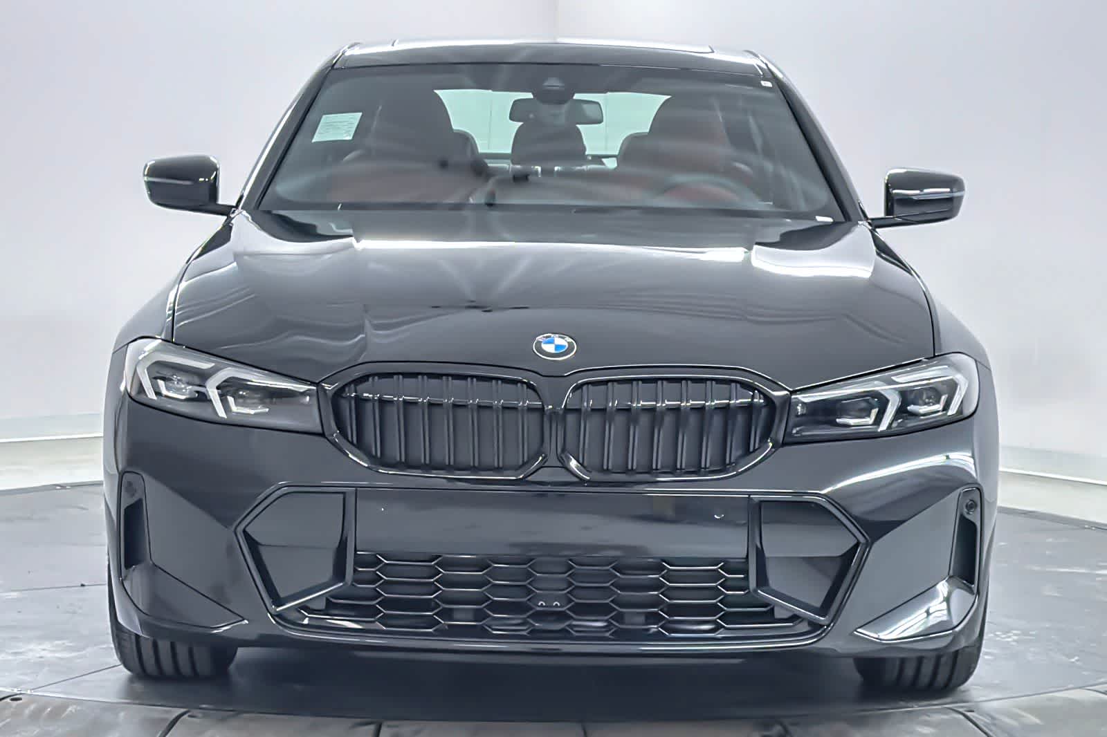 Thumbnail: 2026 BMW 3 Series - 10