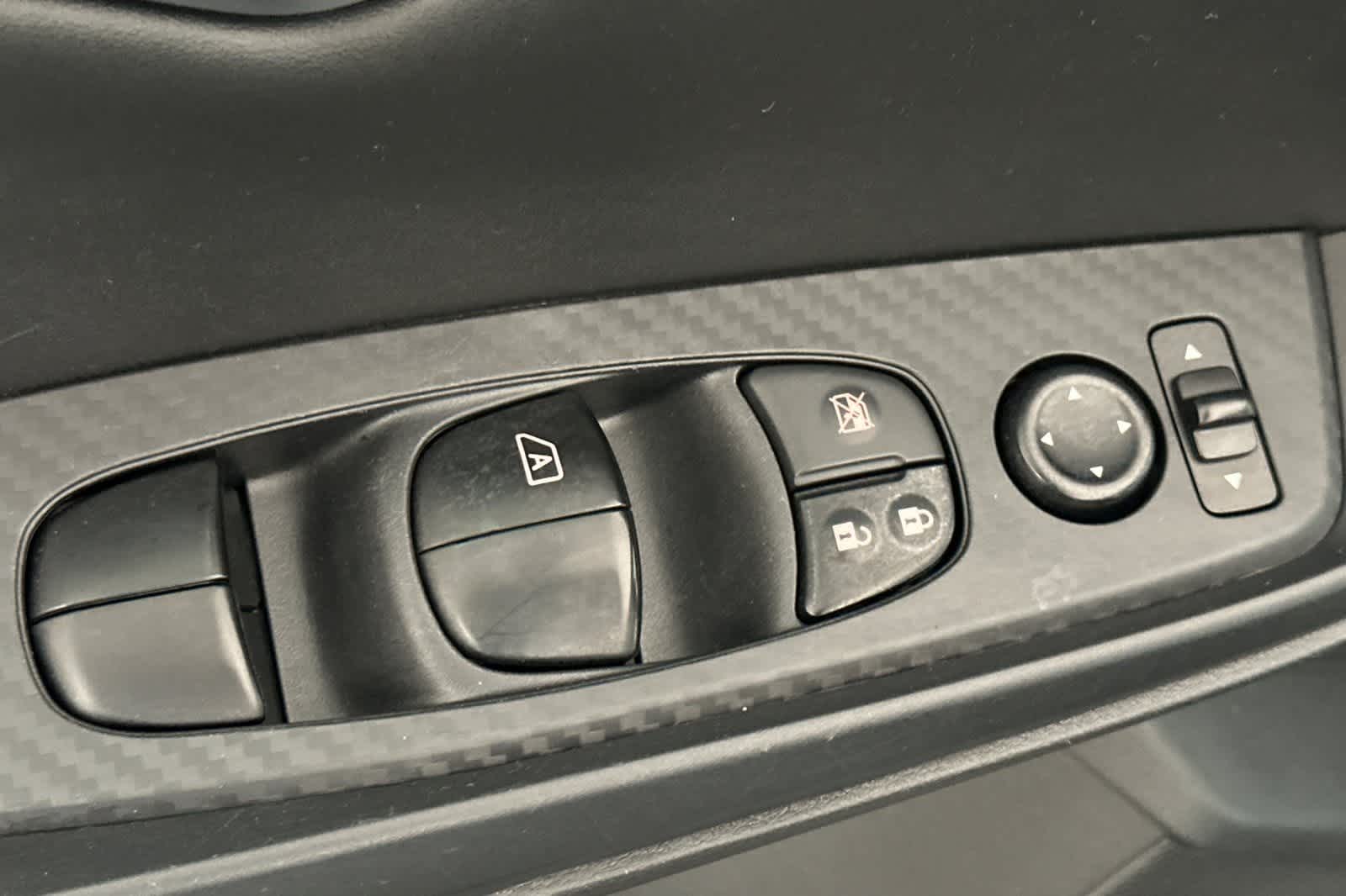 Thumbnail: 2023 Nissan Sentra - 13