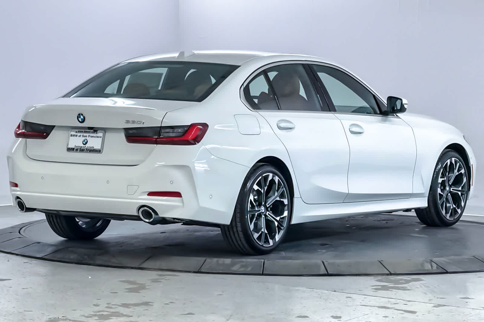 Thumbnail: 2026 BMW 3 Series - 2