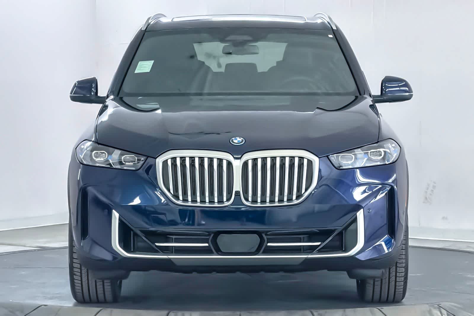 Thumbnail: 2026 BMW X5 - 10
