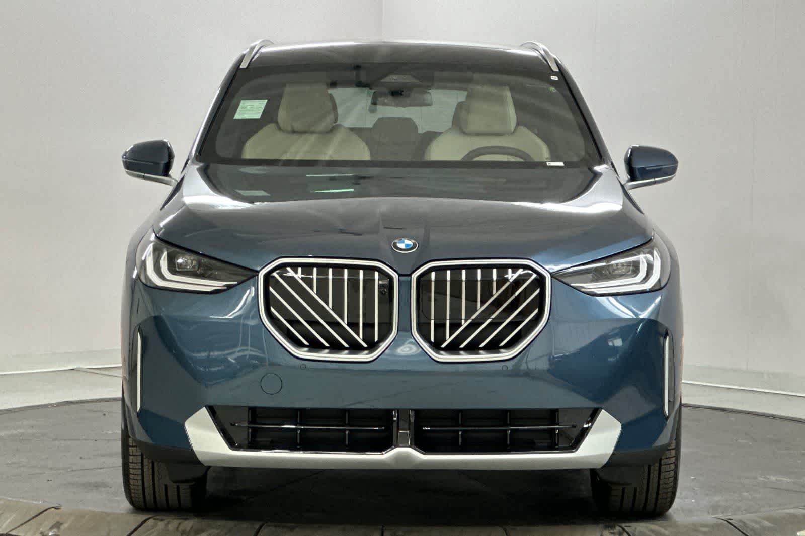 Thumbnail: 2025 BMW X3 - 10