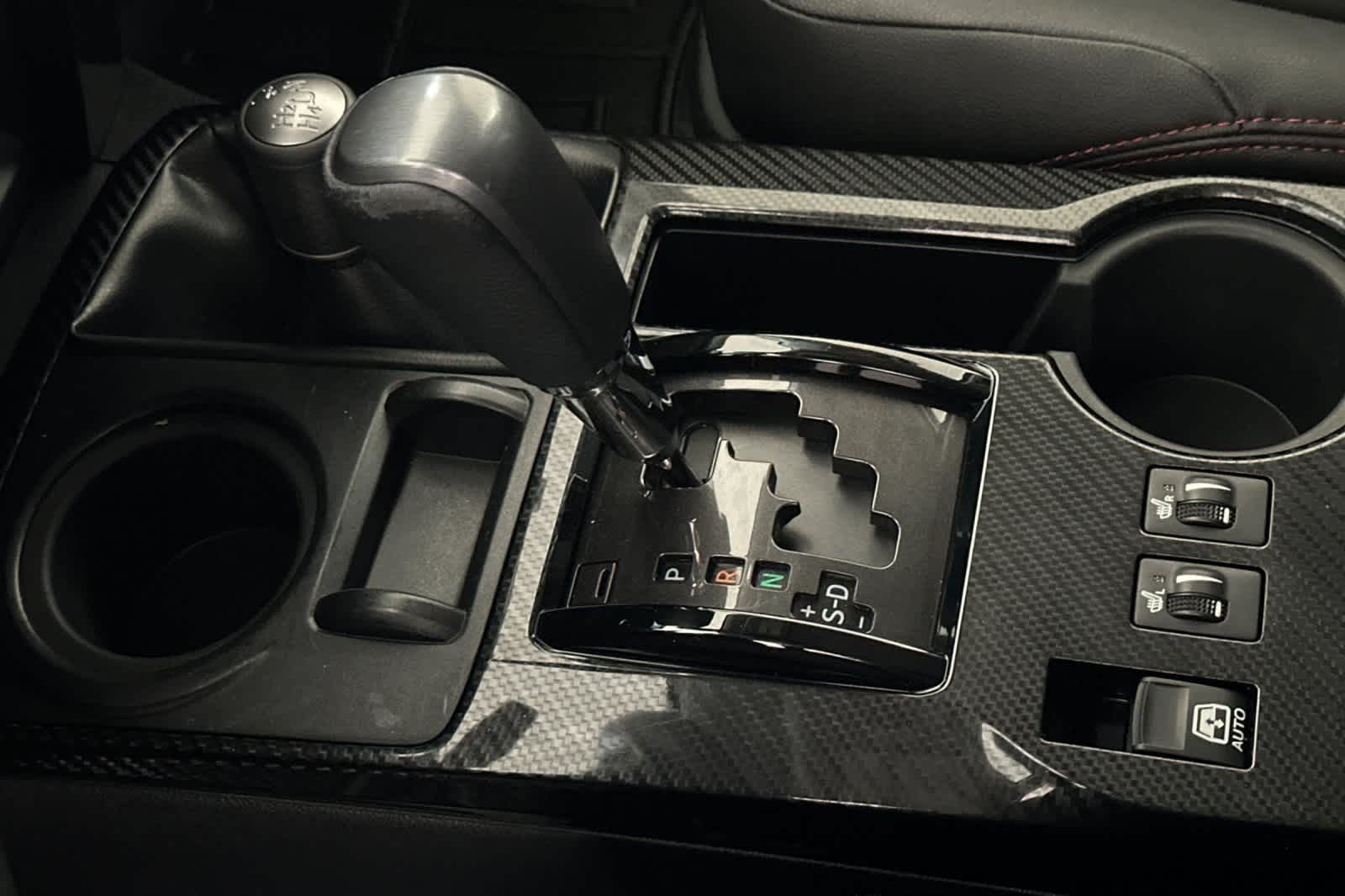 Thumbnail: 2020 Toyota 4Runner - 22