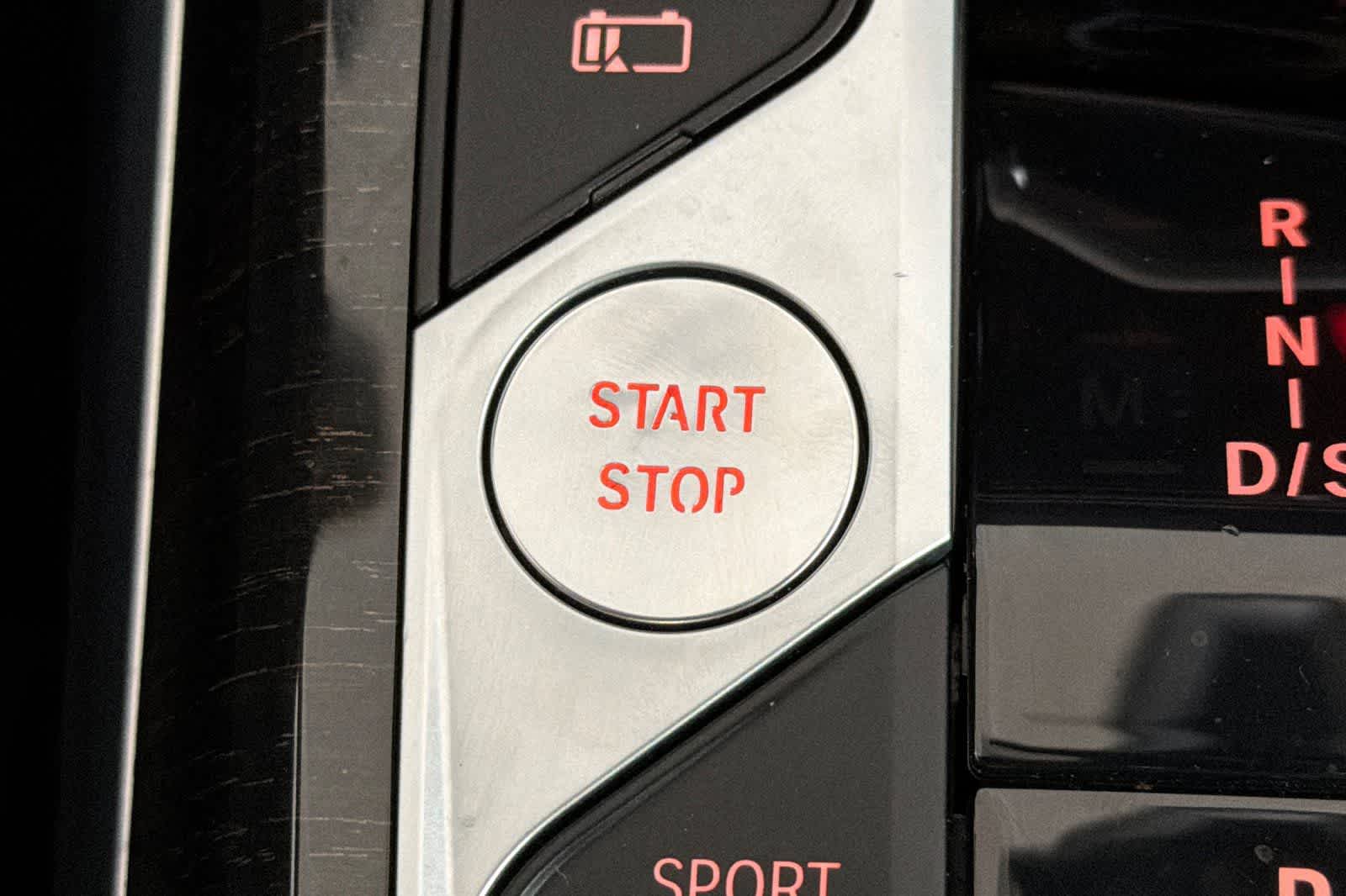 Thumbnail: 2023 BMW 3 Series - 22