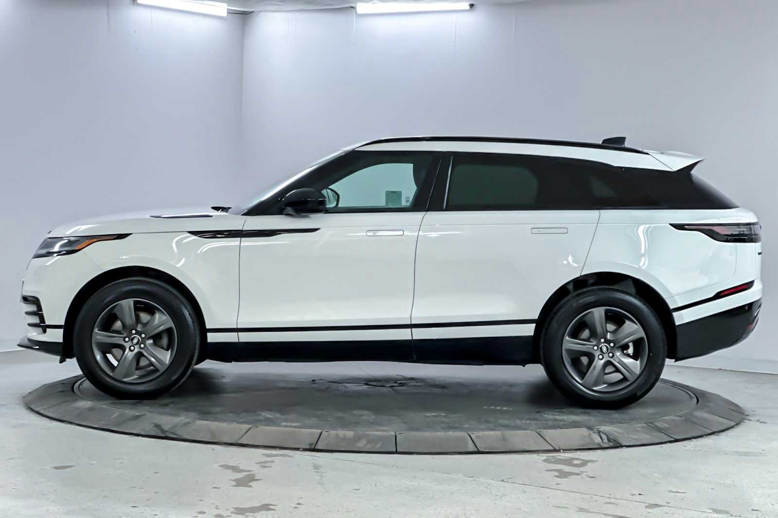 Thumbnail: 2025 Land Rover Range Rover Velar - 5