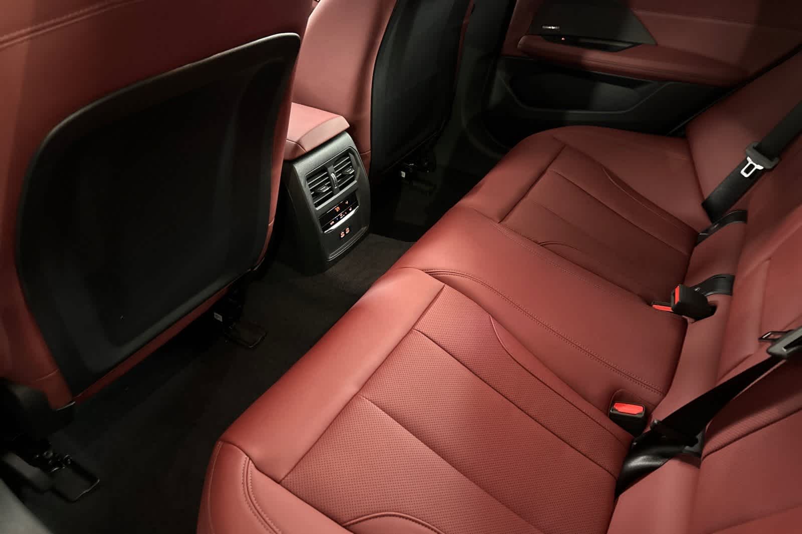 Thumbnail: 2025 BMW i4 - 4