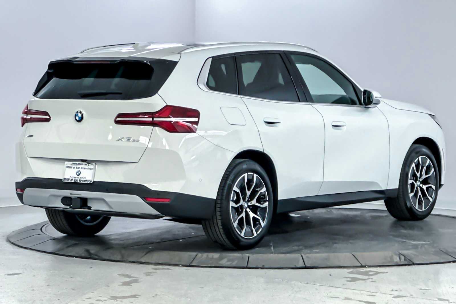 Thumbnail: 2026 BMW X3 - 2