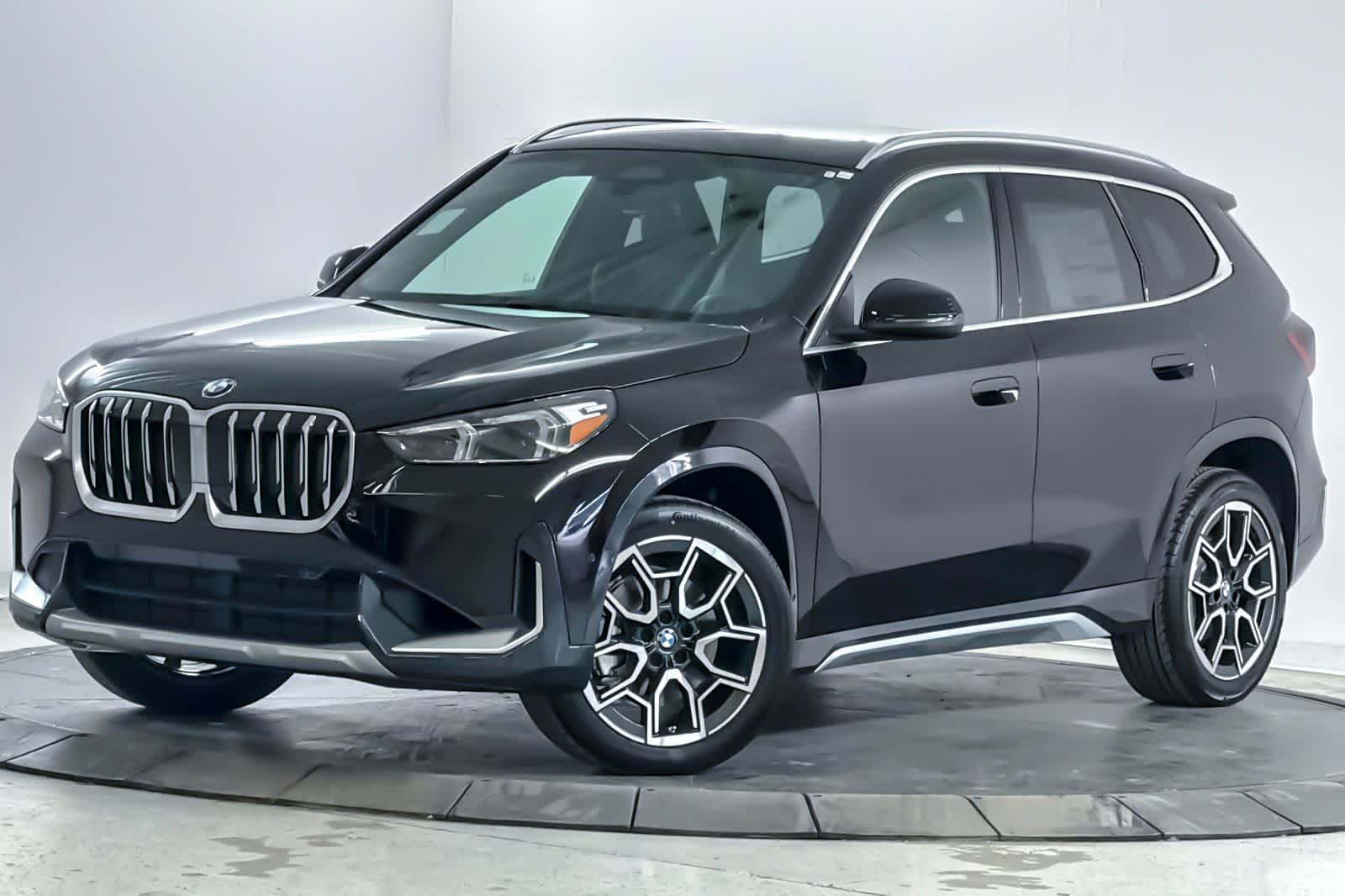 Thumbnail: 2026 BMW X1 - 1