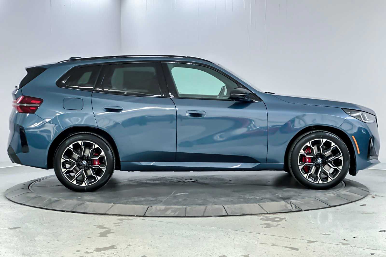 Thumbnail: 2025 BMW X3 - 8