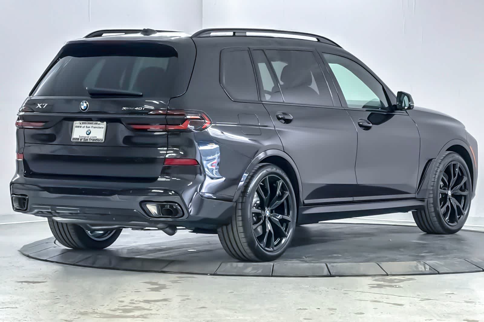 Thumbnail: 2027 BMW X7 - 2