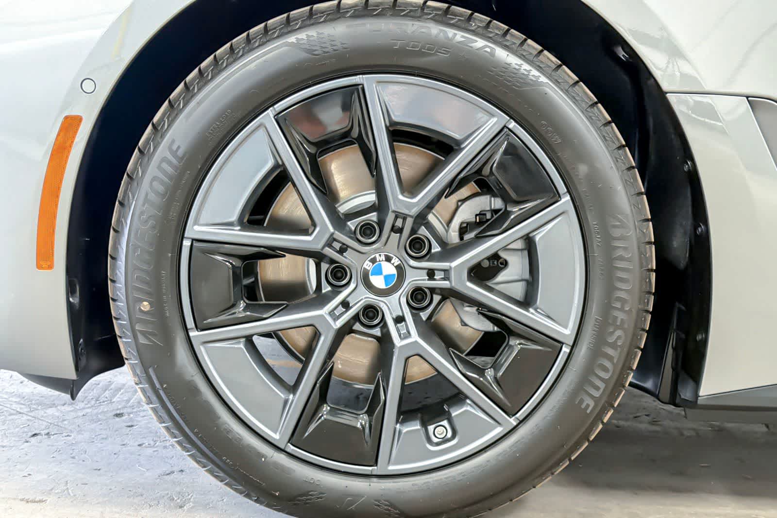 Thumbnail: 2026 BMW i4 - 24