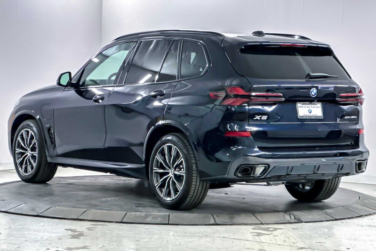 Thumbnail: 2026 BMW X5 - 6