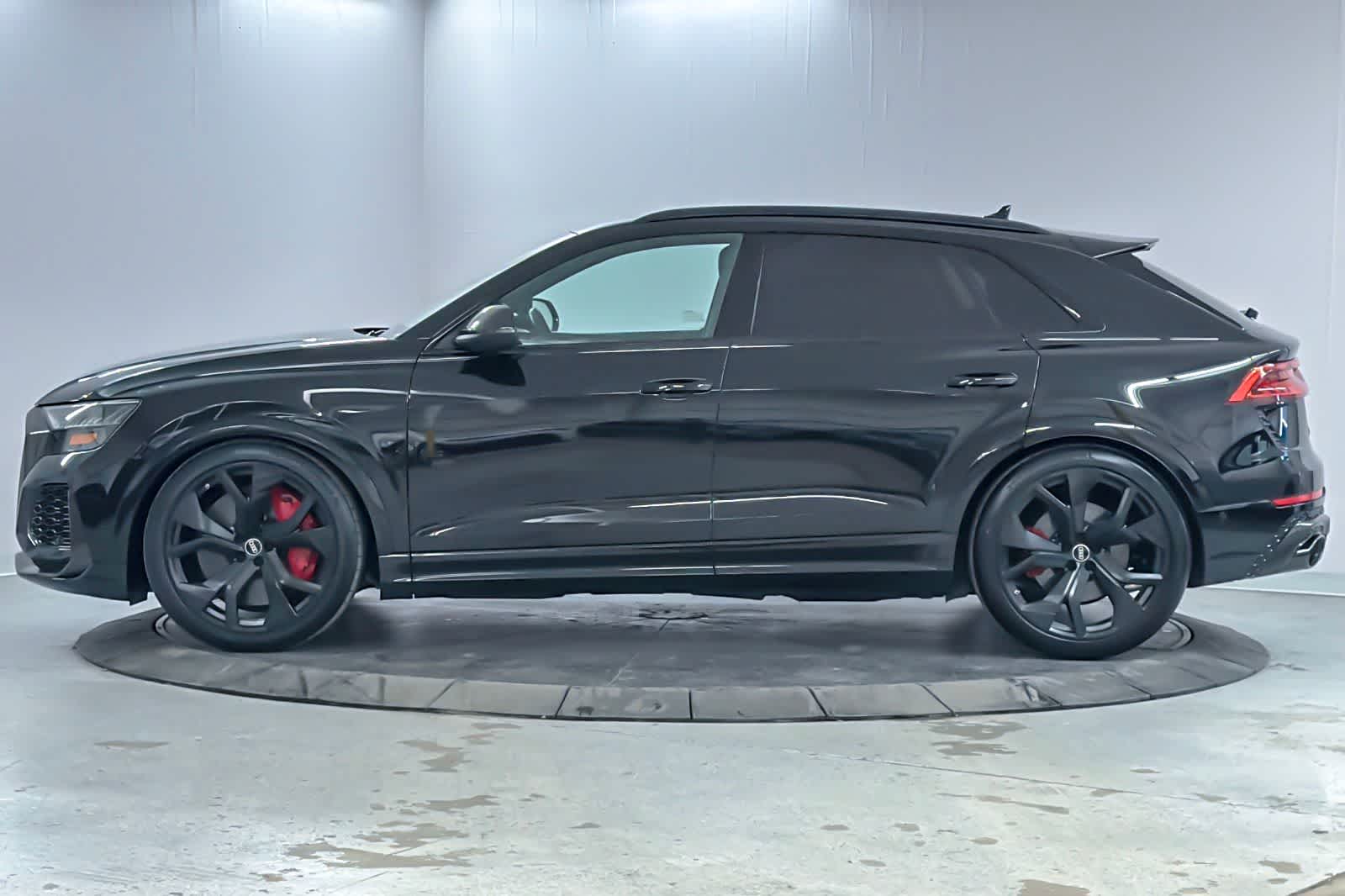 Thumbnail: 2022 Audi RS Q8 - 5