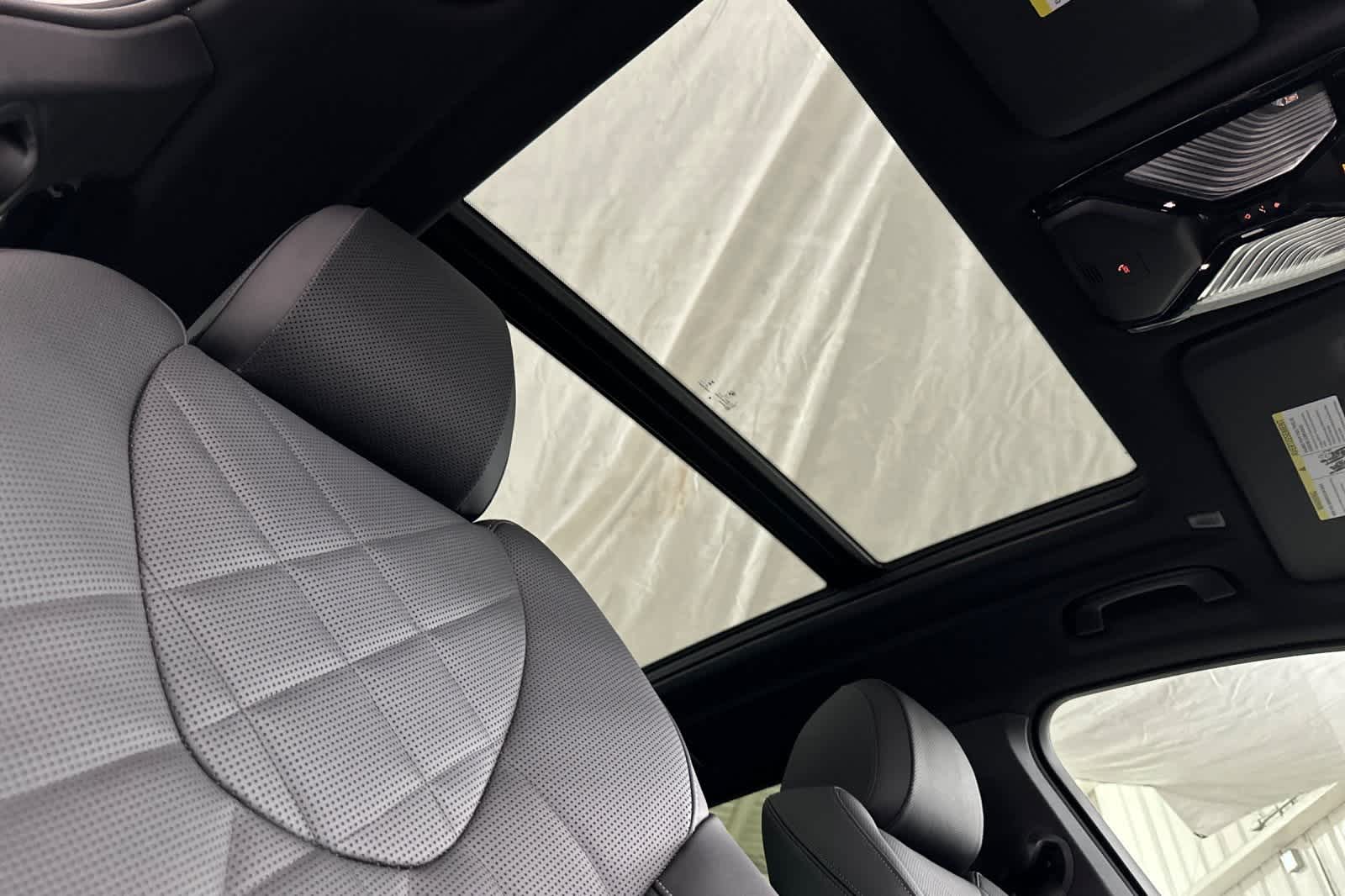 Thumbnail: 2026 BMW X5 - 17