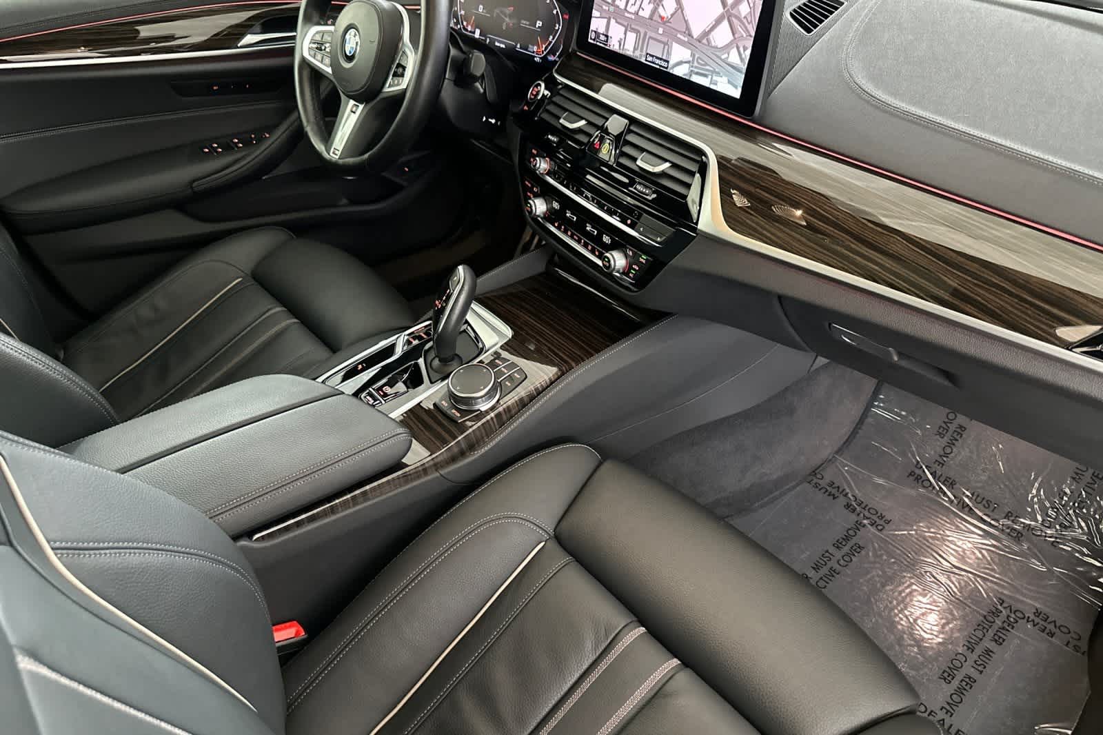 Thumbnail: 2023 BMW 5 Series - 15