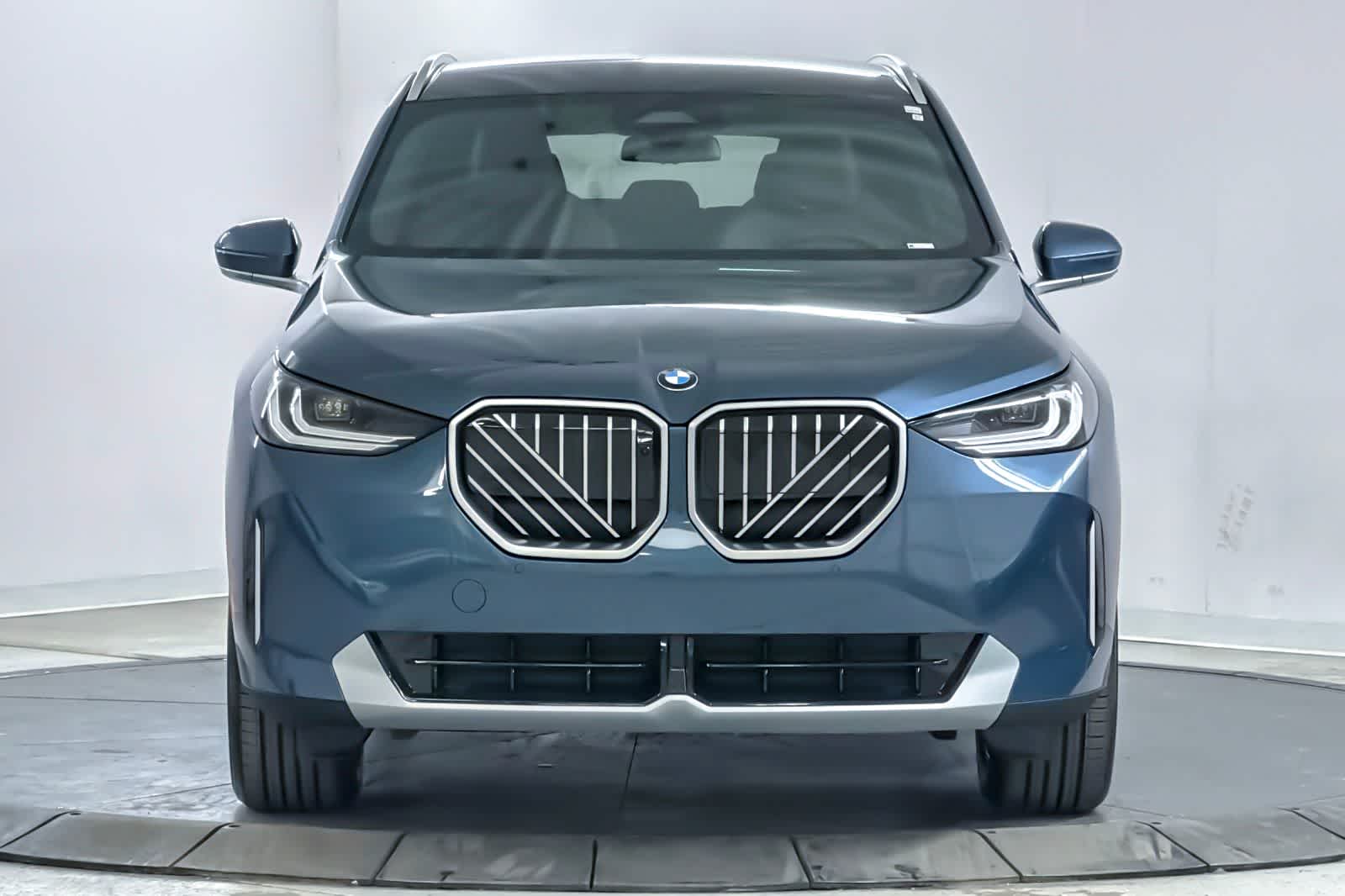 Thumbnail: 2026 BMW X3 - 10